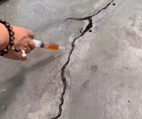 永登混凝土裂缝修补技术详解​